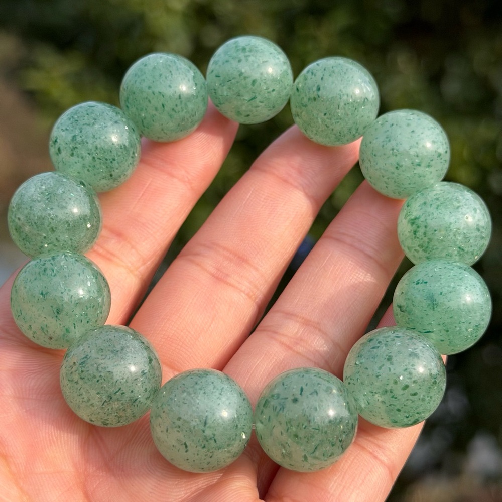 16mm chunky stretchable green‎ strawberry quartz bracelet 1094